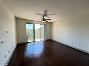 145 Heights Blvd in Houston, TX - Building Photo - Building Photo