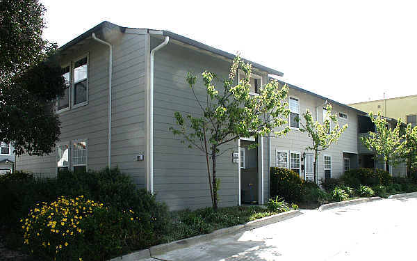 601 W 6th St in Antioch, CA - Building Photo - Building Photo