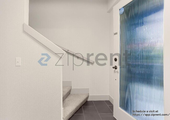 7015 Linden Ave N in Seattle, WA - Building Photo - Building Photo