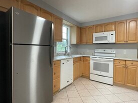 68 Edenfield Ave, Unit #2 in Watertown, MA - Building Photo