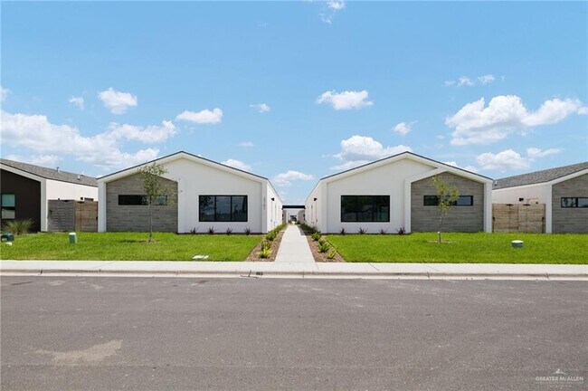 property at 2701 Woodpecker Rd