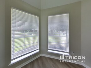 2403 Clear Ridge Dr in Houston, TX - Building Photo - Building Photo