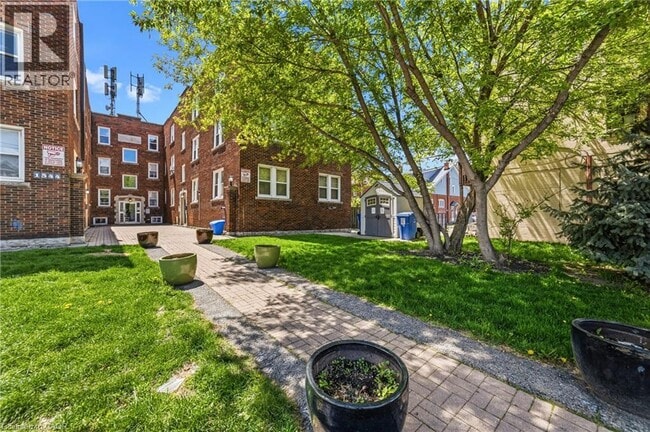 property at 1544 King St E