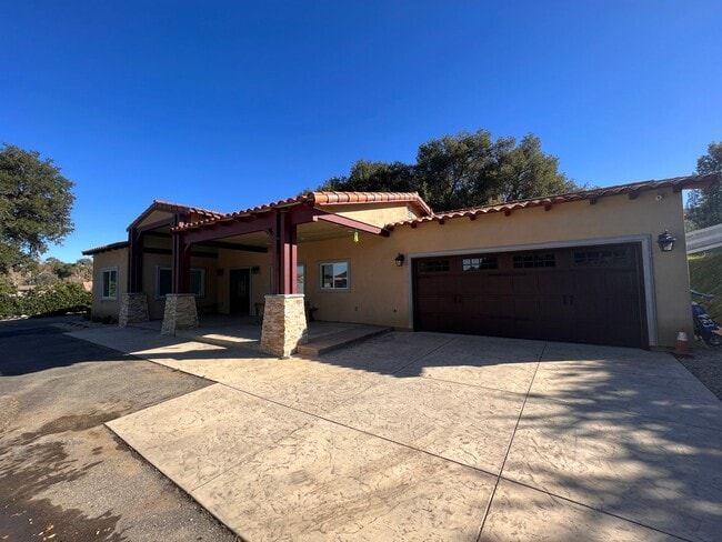 26972 Sand Canyon Rd in Santa Clarita, CA - Building Photo - Building Photo