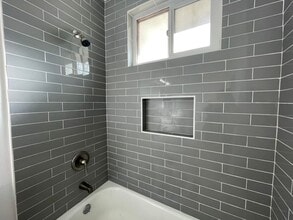 10661 Fern Ave in Stanton, CA - Foto de edificio - Building Photo