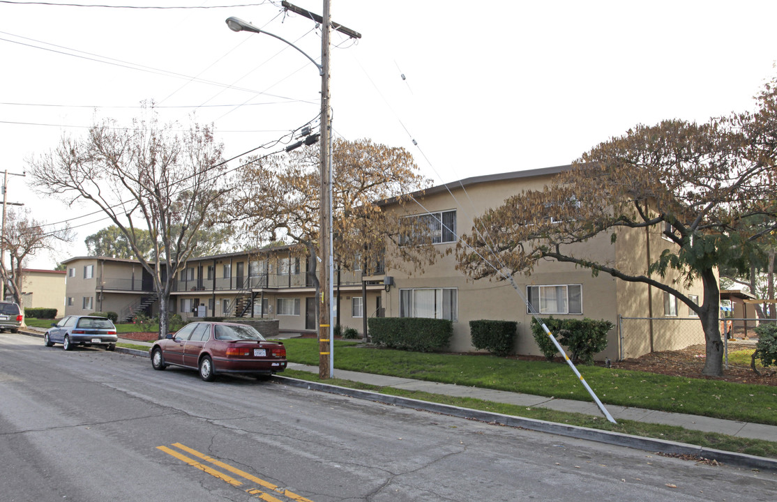 St. Mark Apartments in Newark, CA - Building Photo