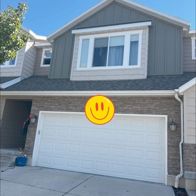 property at 4104 N Fremont Dr