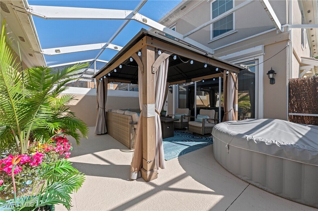 15111 Auk Way in Bonita Springs, FL - Building Photo