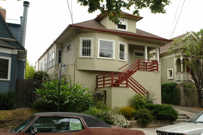 3109 King St in Berkeley, CA - Foto de edificio - Building Photo