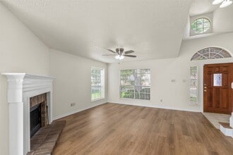 2807 Grants Lake Blvd in Sugar Land, TX - Building Photo - Building Photo