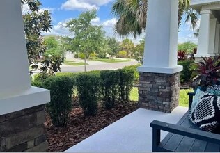 6309 Sunsail Pl in Apollo Beach, FL - Foto de edificio - Building Photo