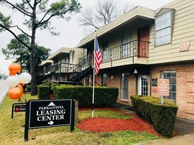 Park On Vista Apartments