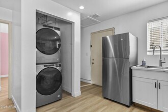 1534 E Culver St in Phoenix, AZ - Foto de edificio - Building Photo