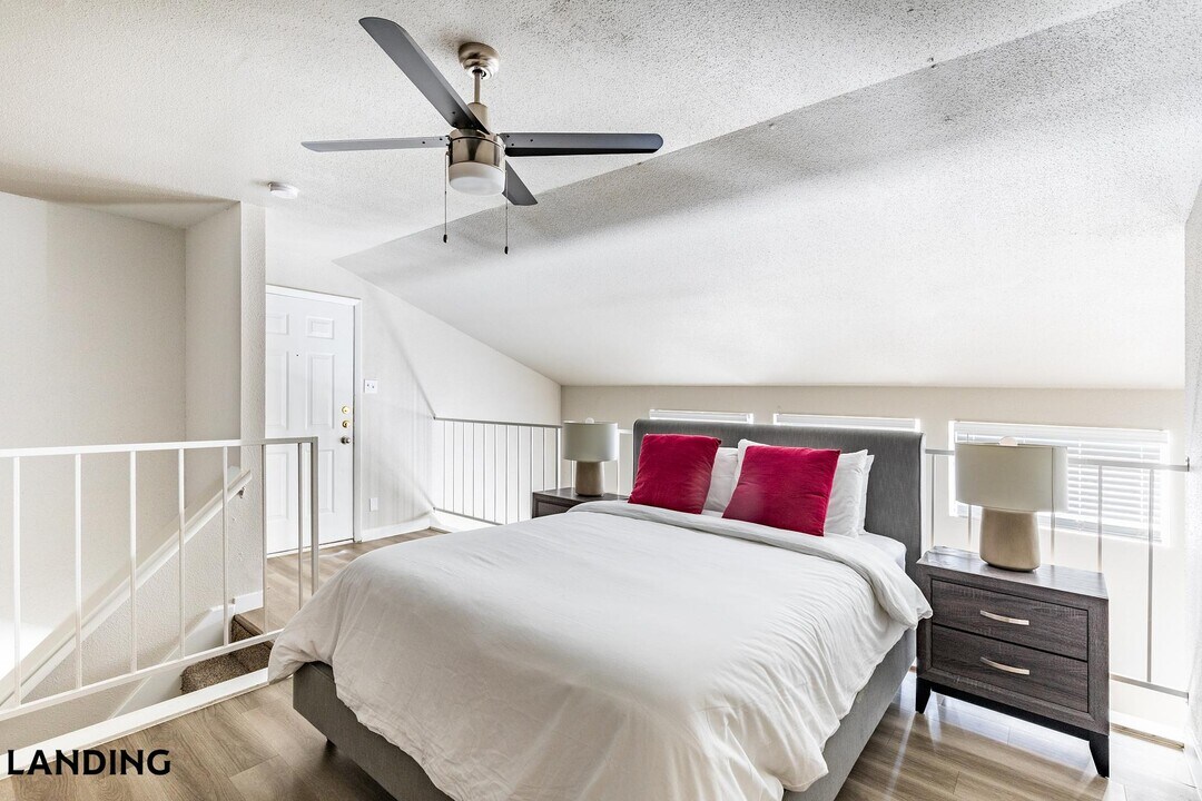 5301 Overton Ridge Blvd in Fort Worth, TX - Building Photo