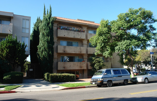 1601 Veteran Ave in Los Angeles, CA - Building Photo - Building Photo