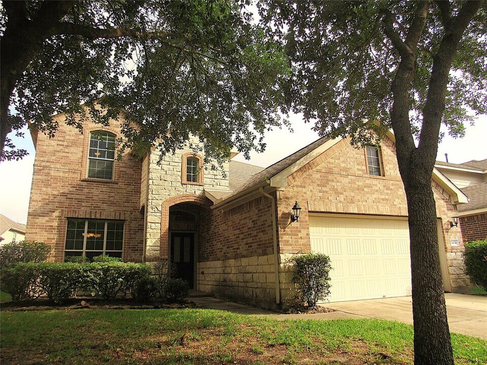 24434 Sundance Spring Dr in Porter, TX - Building Photo