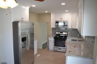 321 Dogwood Ave in Egg Harbor Township, NJ - Building Photo - Building Photo