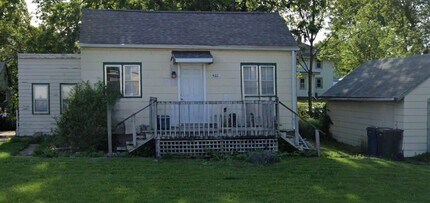 432 James St in Waterloo, IA - Building Photo - Building Photo
