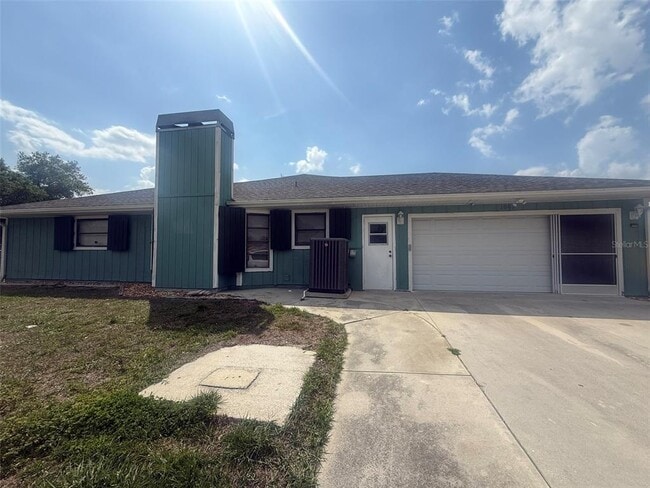 1001 S Wapello St in North Port, FL - Building Photo - Building Photo