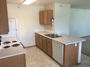 519 S Colorado Ave-Unit -203 in Laramie, WY - Building Photo - Building Photo