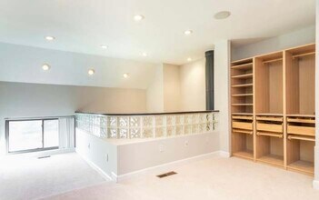 3855 El Camino Pl in Alexandria, VA - Building Photo - Building Photo