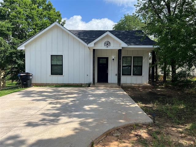 property at 605 Martin Luther King St
