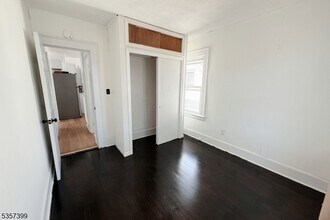203 Feronia Wy in Rutherford, NJ - Building Photo - Building Photo
