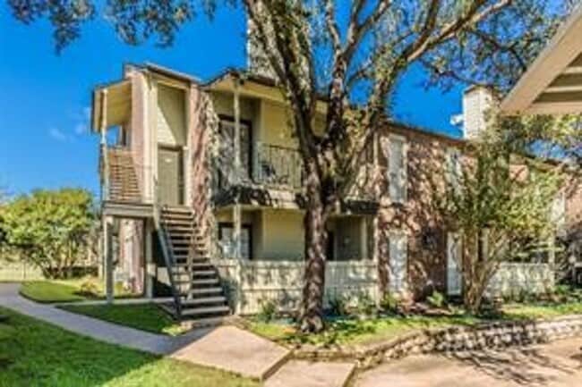 5981 Arapaho Rd in Dallas, TX - Building Photo - Building Photo