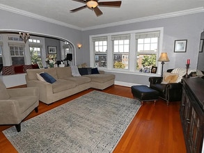 6218 Southwood Ave, Unit 3W in St. Louis, MO - Foto de edificio - Building Photo