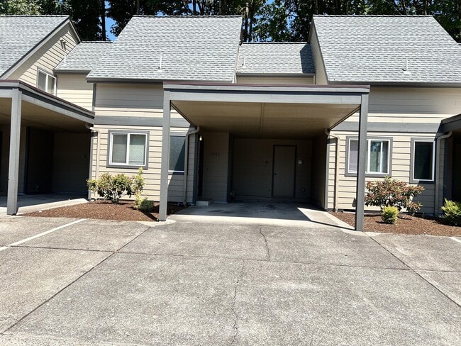 property at 1232 SW Maple Tree Ct