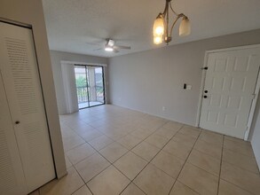 5303 Summerlin Rd in Ft. Myers, FL - Building Photo - Building Photo