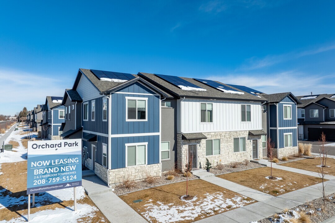 Orchard Park Townhomes in Idaho Falls, ID - Foto de edificio