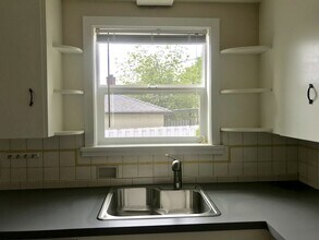903 NW 80th St in Seattle, WA - Building Photo - Building Photo