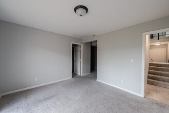 215 Lausanne Ave in Daly City, CA - Building Photo - Building Photo