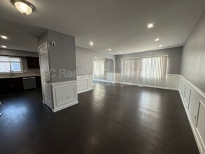 24 W Ann St in Lombard, IL - Building Photo - Building Photo