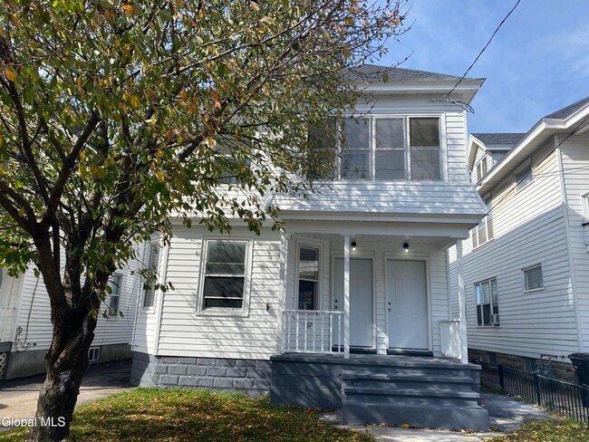 1755 Avenue B in Schenectady, NY - Building Photo - Building Photo