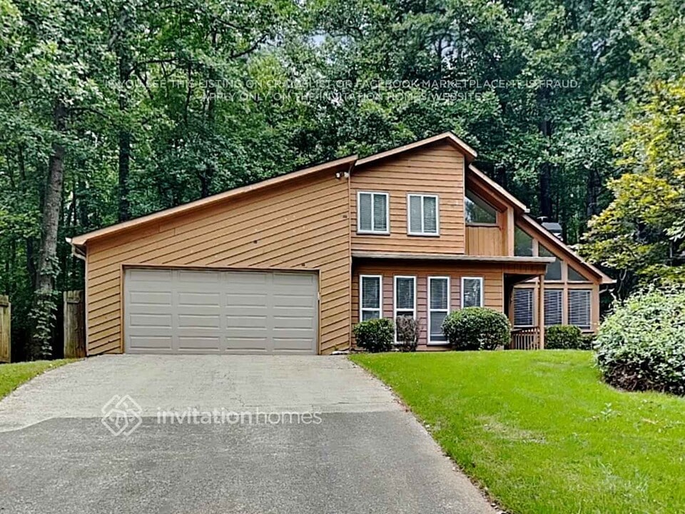 4059 Oak Ferry Dr NE in Kennesaw, GA - Building Photo