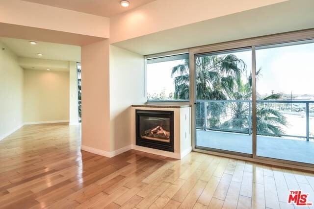 13600 Marina Pointe Dr-Unit -406 in Marina Del Rey, CA - Building Photo - Building Photo