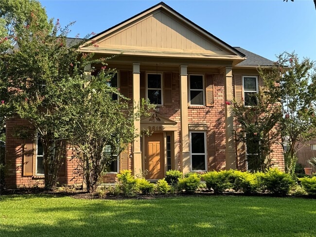 property at 3815 Flintrock Ln