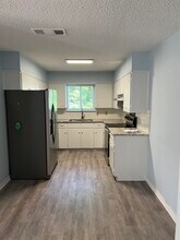 1749 Bluebonnet Ln in Kingsland, TX - Building Photo - Building Photo