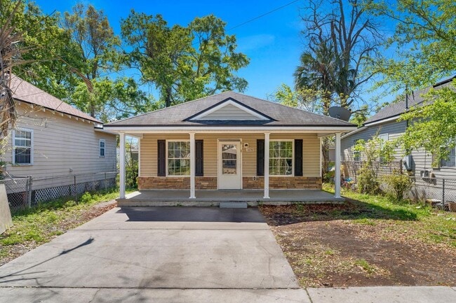 property at 1470 Windle St