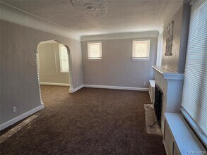 5274 Nottingham Rd in Detroit, MI - Building Photo - Building Photo