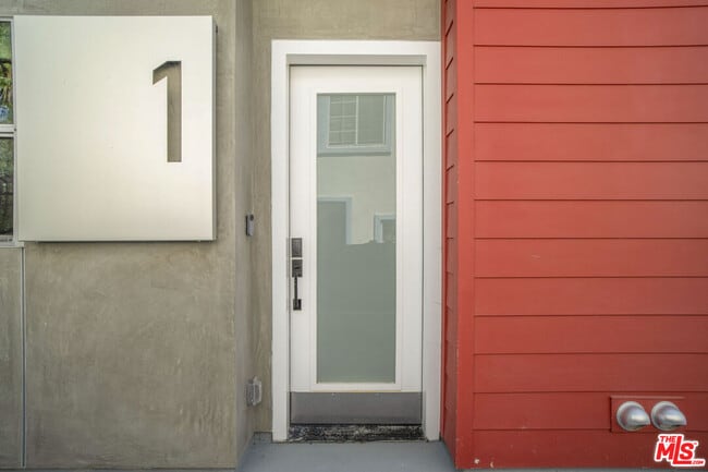 1840 17th St in Santa Monica, CA - Building Photo - Building Photo