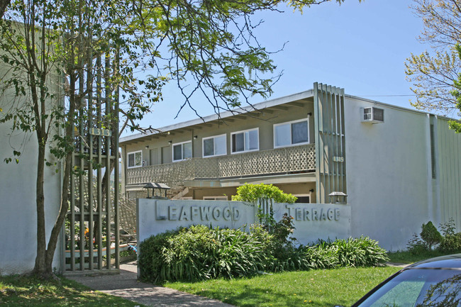 1313 Leafwood Dr in Novato, CA - Foto de edificio - Building Photo