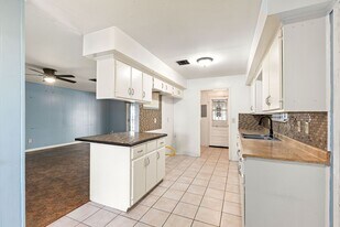 6515 Ashton St in Houston, TX - Building Photo