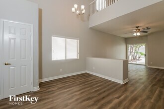 2462 Wrangler Walsh Ln in Henderson, NV - Foto de edificio - Building Photo