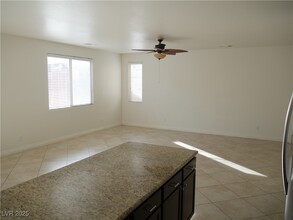 10645 Sand Mountain Ave in Las Vegas, NV - Building Photo - Building Photo