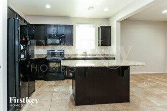 1073 Water Cove St in Henderson, NV - Building Photo - Building Photo