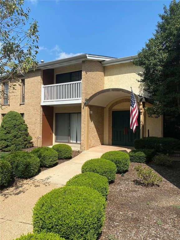 property at 444 N Clay Ave