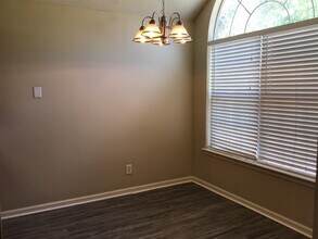 139 W Tisbury Ln in Pooler, GA - Building Photo - Building Photo